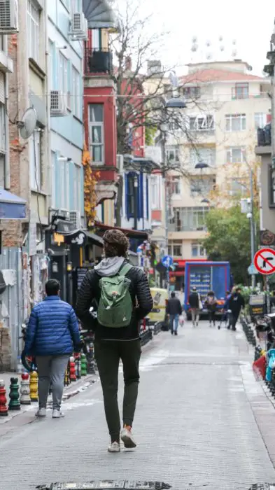 Gordon walking down street in Kadikoy