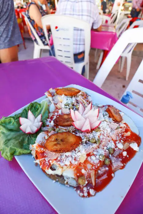 Yucatan Foods Huevos Motuleños