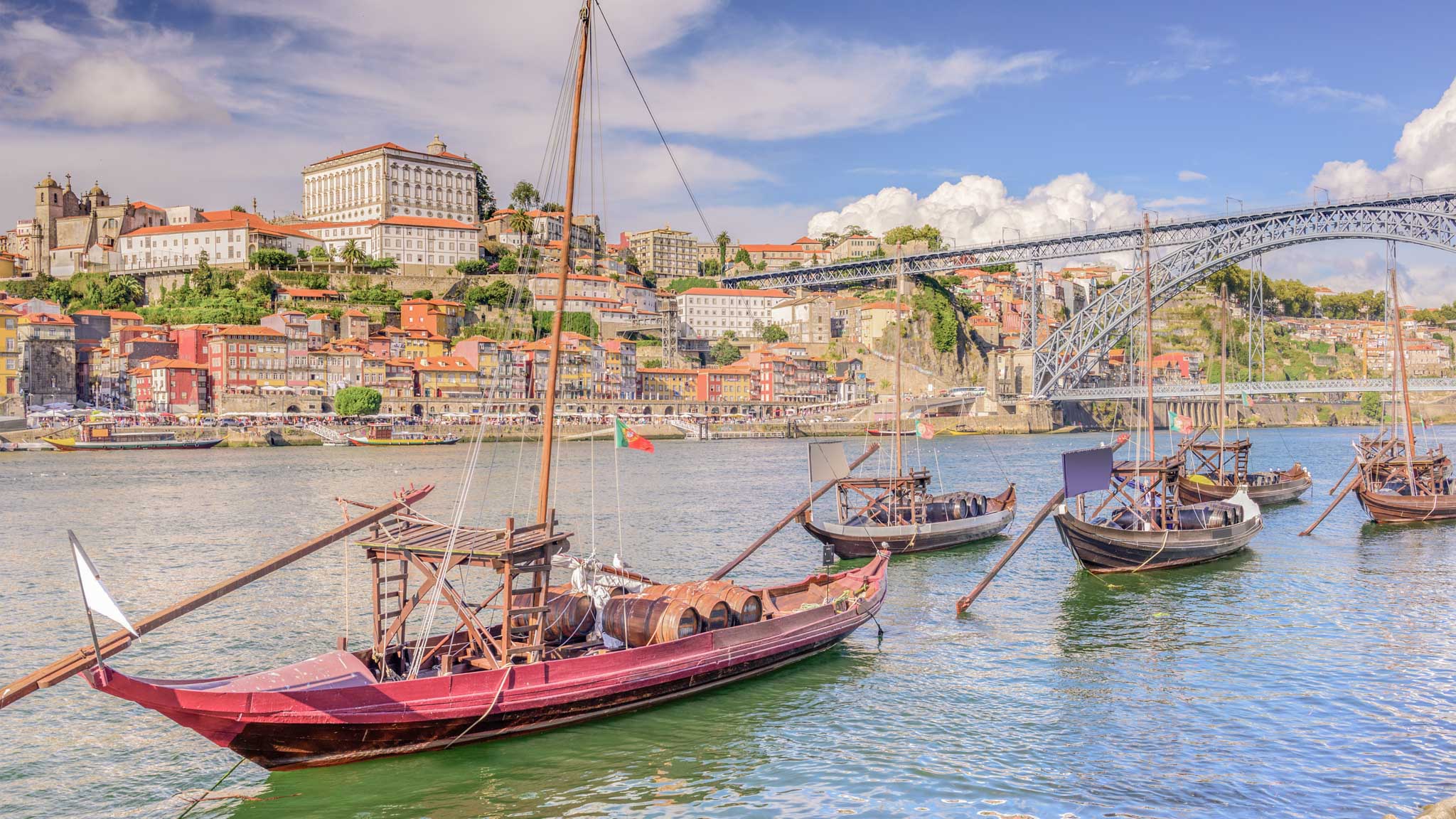 Porto vs Lisbon vs Coimbra: Which City Is Best For You! (2023)